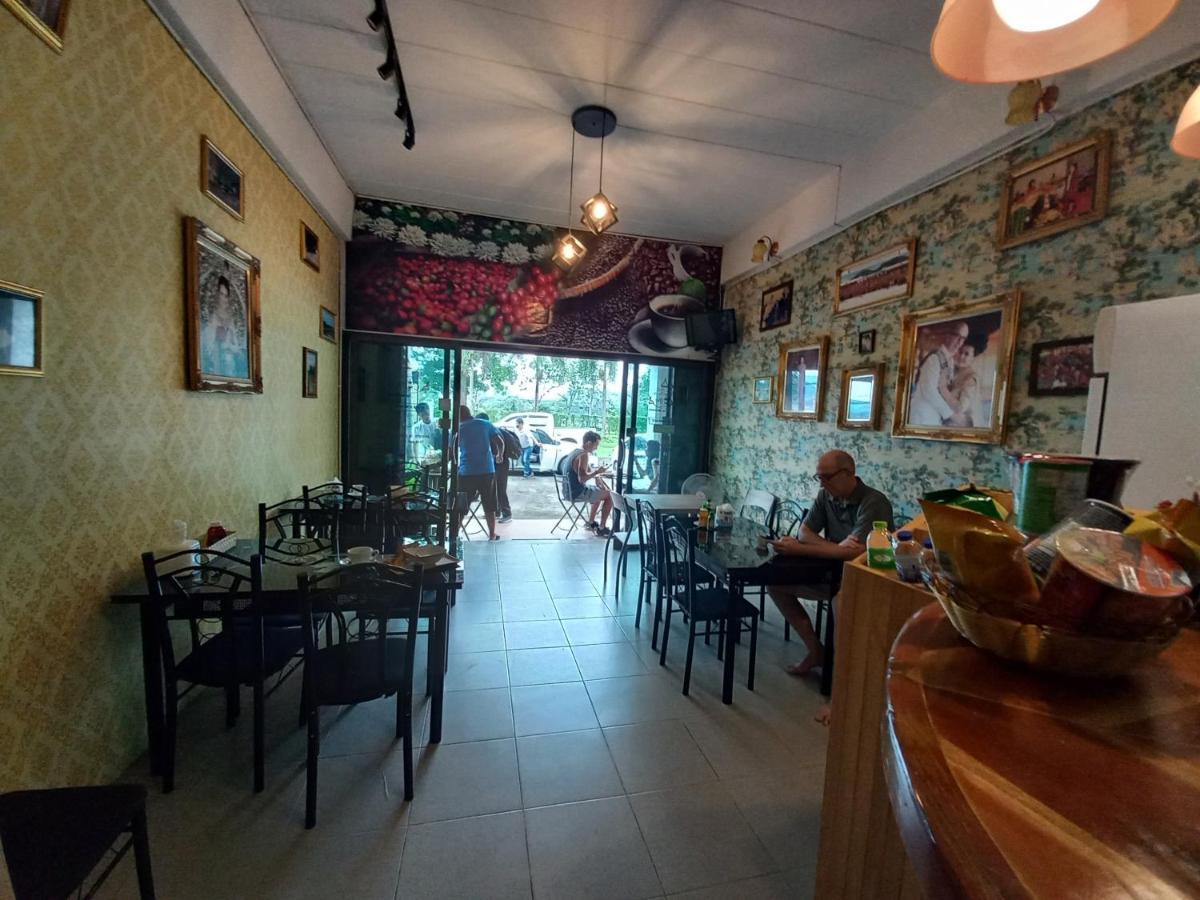 Amaretto Hostel Surat Thani Eksteriør billede
