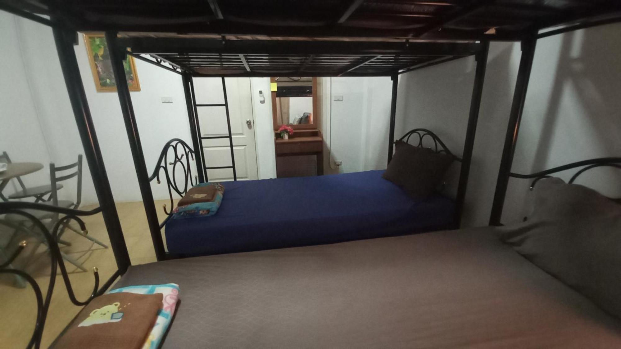 Amaretto Hostel Surat Thani Eksteriør billede