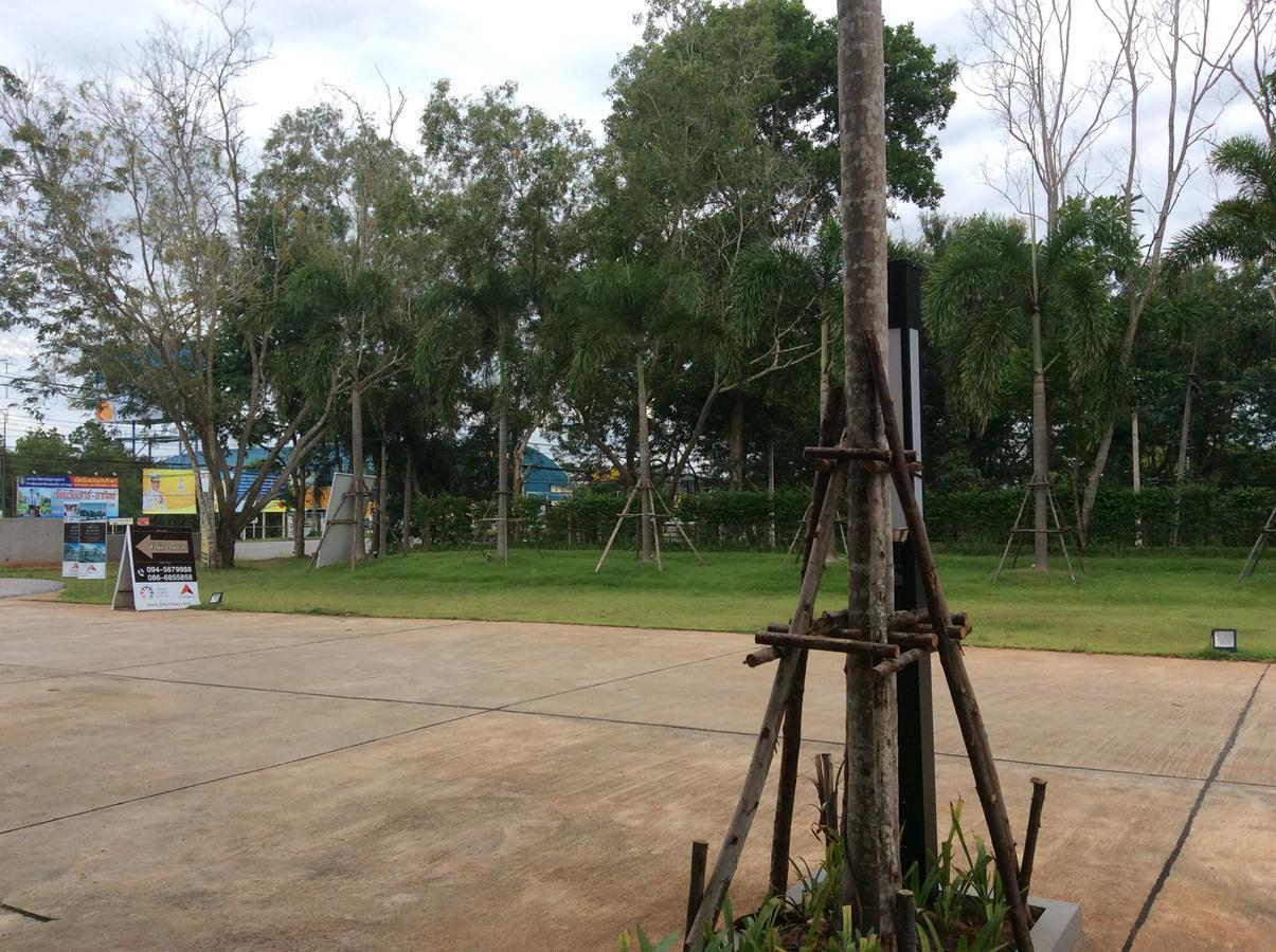 Amaretto Hostel Surat Thani Eksteriør billede