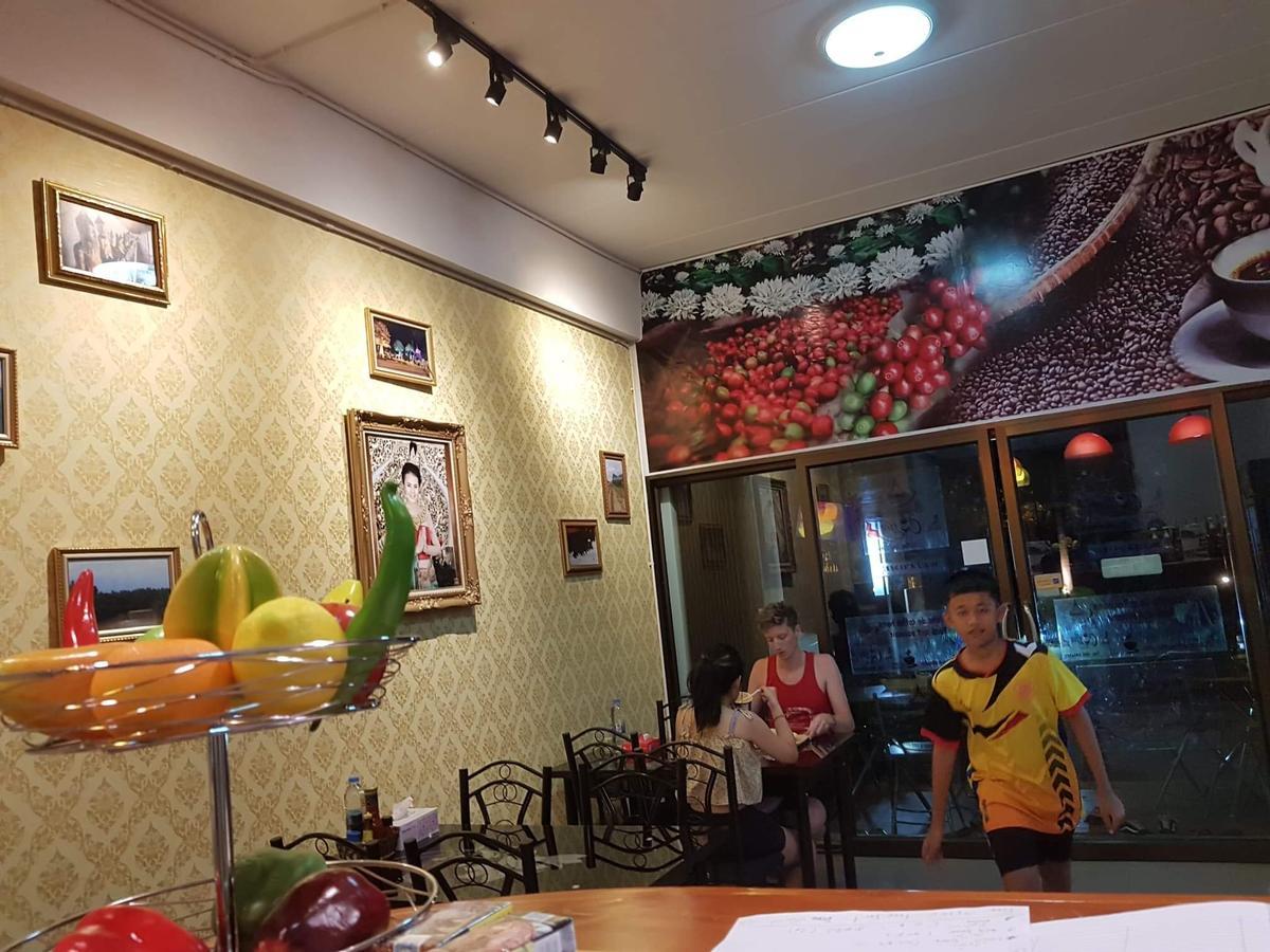 Amaretto Hostel Surat Thani Eksteriør billede