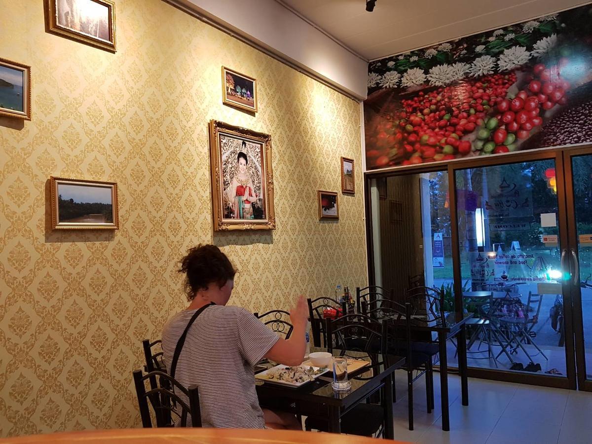 Amaretto Hostel Surat Thani Eksteriør billede